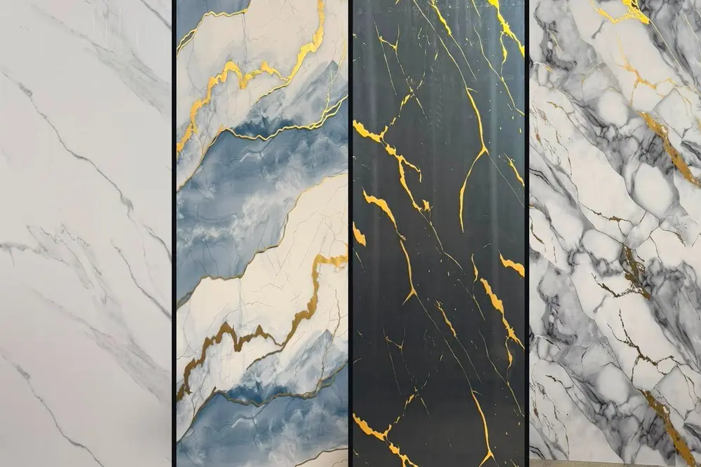 Cuatro láminas SPC con efecto mármol lado a lado: blanco, azul con vetas doradas, negro con vetas doradas y blanco con vetas grises